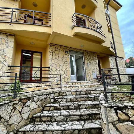 Filiaki Apartment *